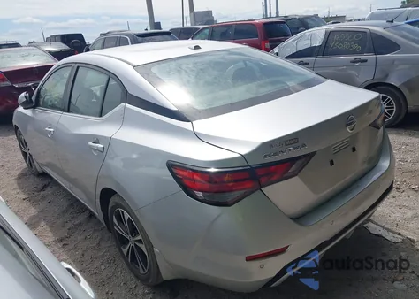 2021 Nissan Sentra Sv Xtronic Cvt z USA, uszkodzony, nr VIN 3N1AB8CV8MY226290